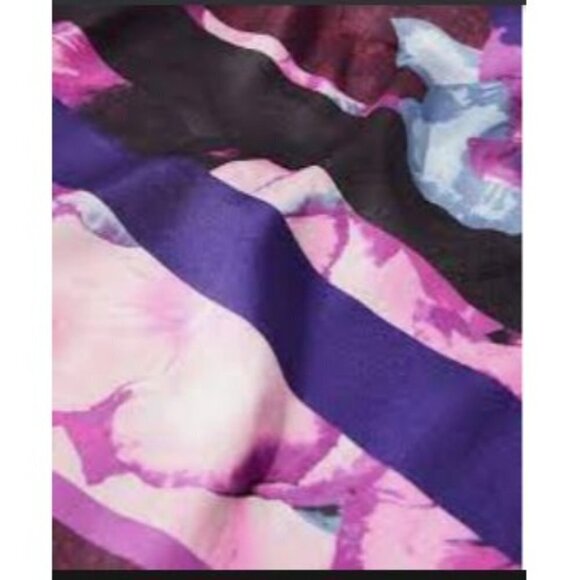 White House Black Mark Exotic Viola Oblong Scarf O/S $79 - Picture 3 of 3